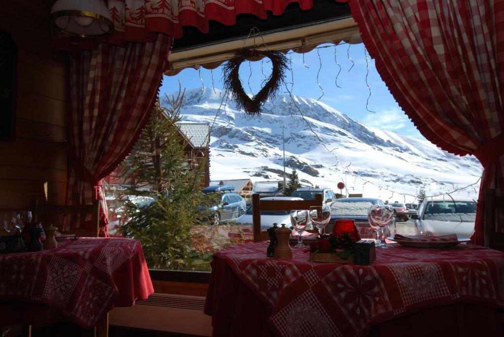 Hotel Le Dome Alpe d'Huez Luaran gambar